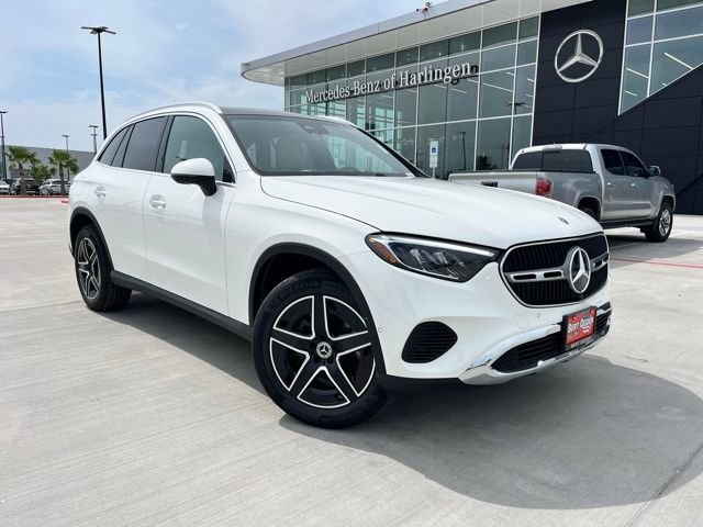 New 2026 Polar White Mercedes-Benz GLC 300 image 1