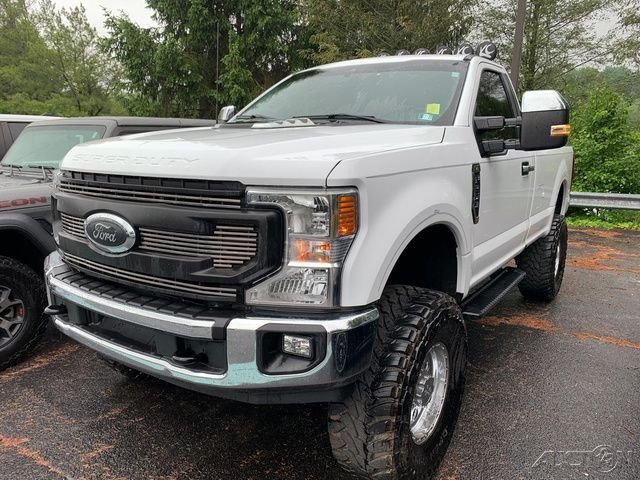 Used 2022 White Ford XL image 1