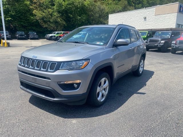 Certified Used 2020 Silver Jeep Latitude image 5
