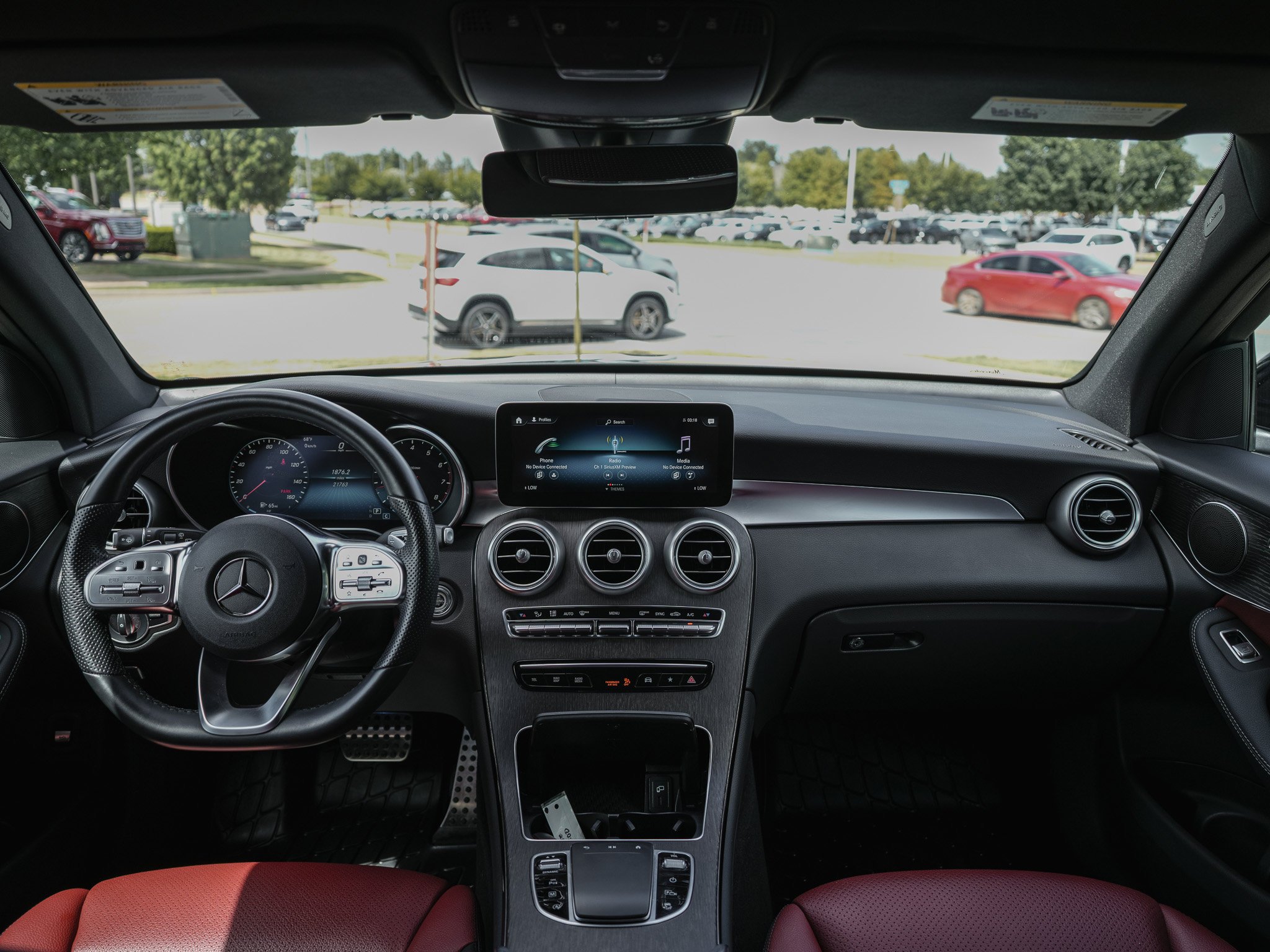 Used 2022 Graphite Gray Metallic Mercedes-Benz GLC 300 image 18