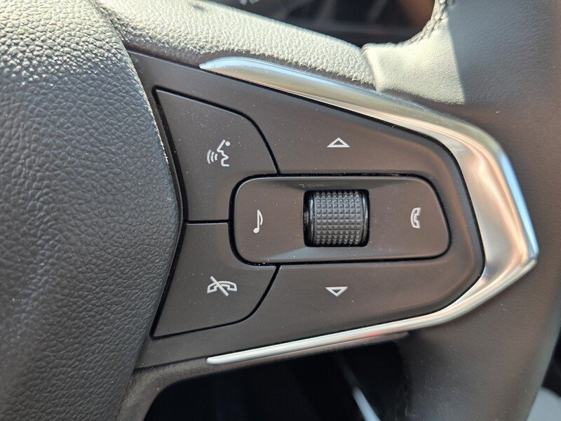 Used 2024 Summit White CHEVROLET FWD 4DR LT image 32