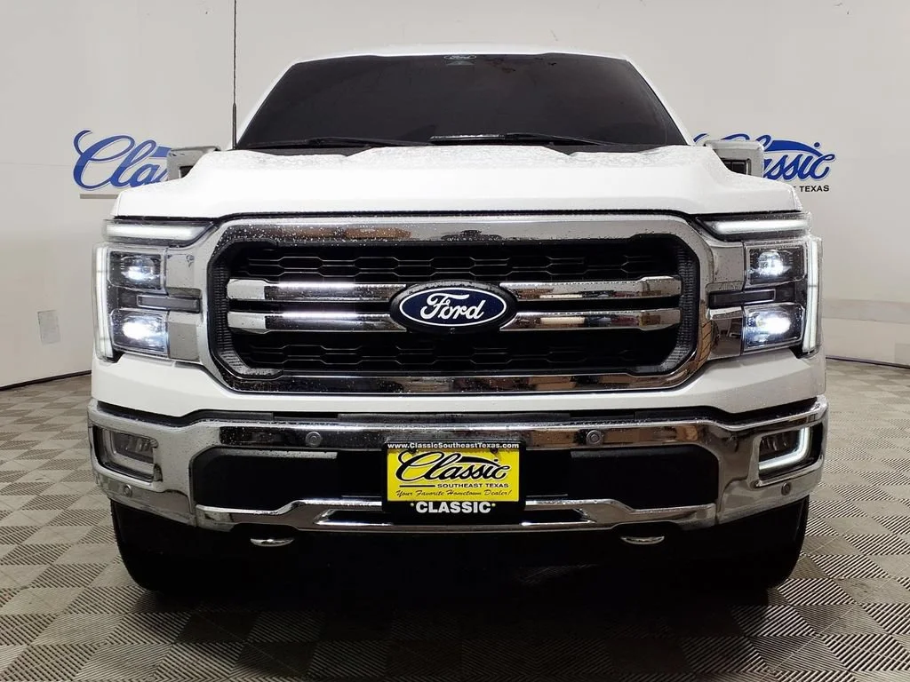 Used 2024 Oxford White Ford LARIAT image 3