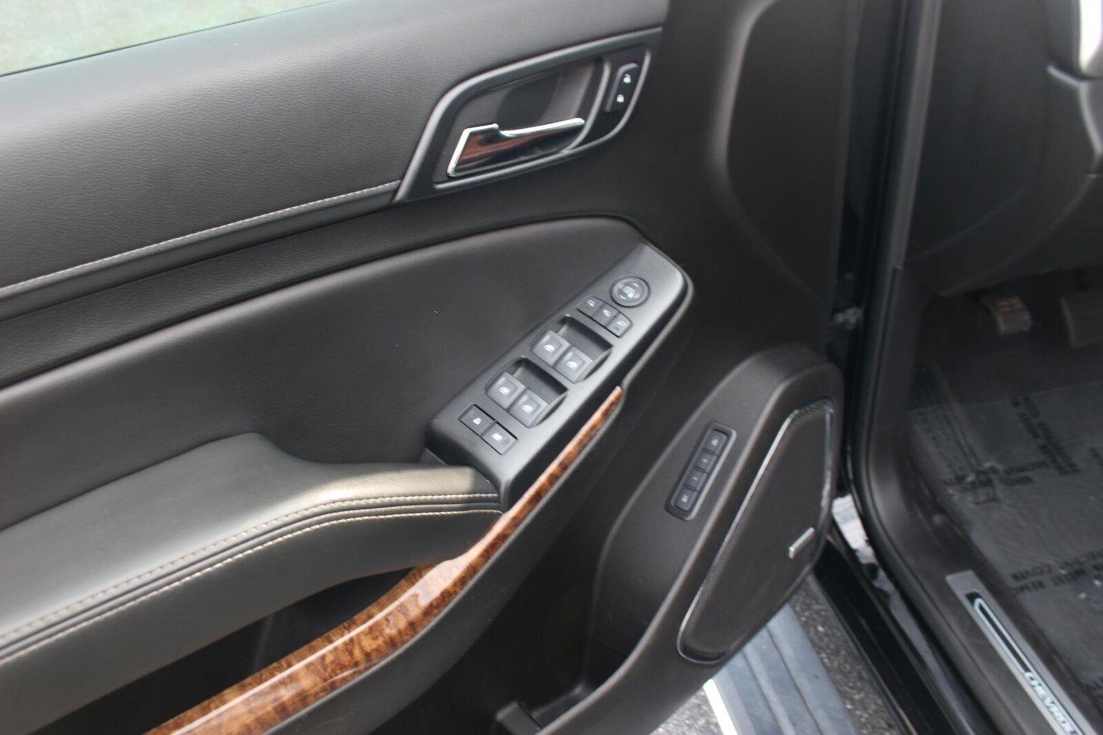 Used 2020 BLACK Chevrolet Premier image 11