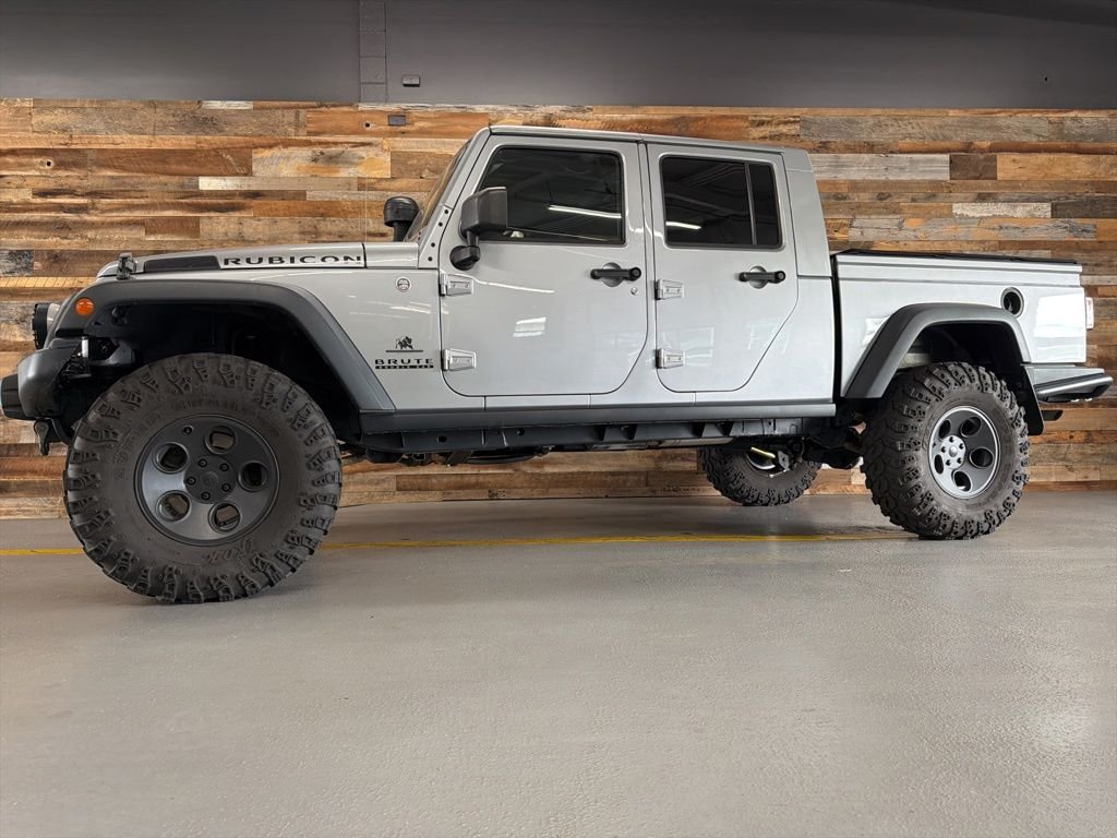 Used 2014 Billet Metallic Clearcoat Jeep Unlimited Rubicon image 27