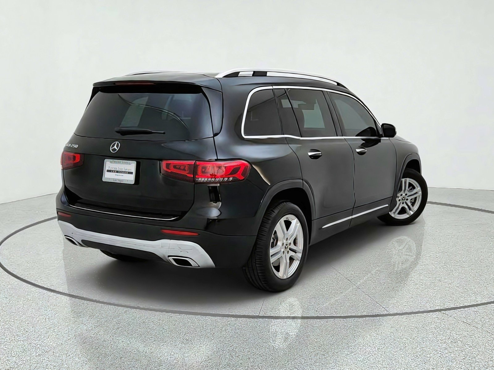 Used 2023 Night Black Mercedes-Benz GLB 250 image 9