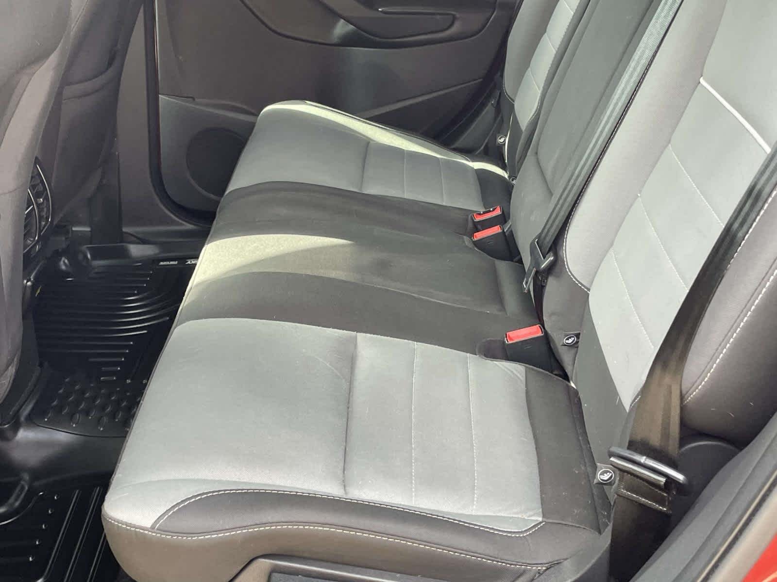 Used 2014 Sunset Metallic Ford SE image 17