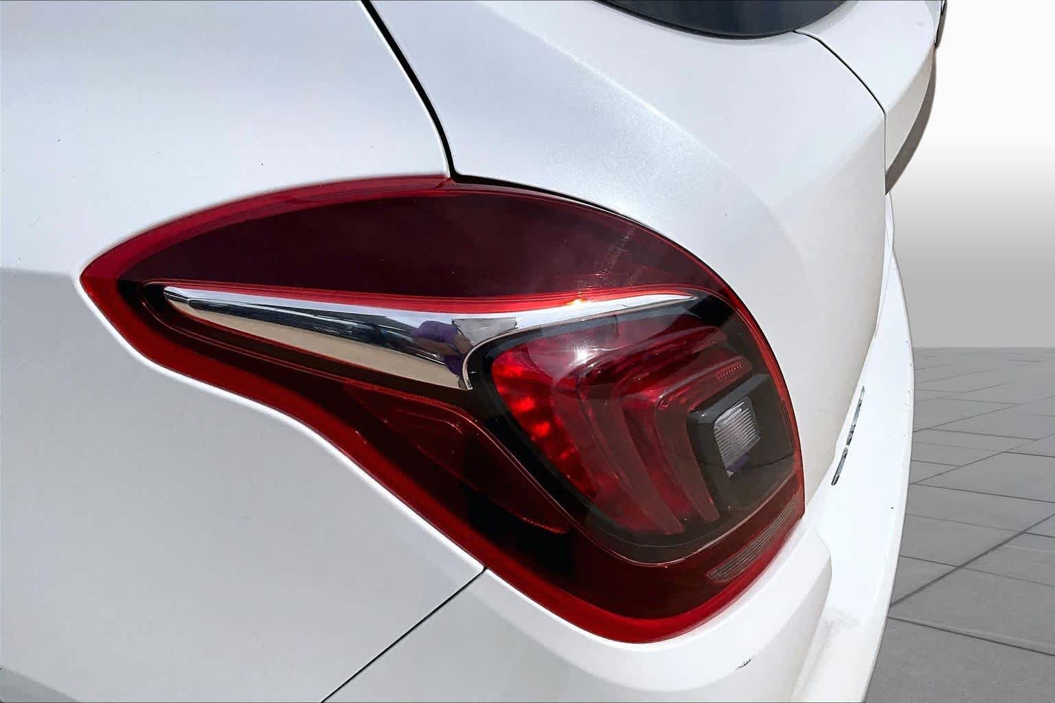 Used 2017 White Frost Tricoat Buick Preferred II image 27