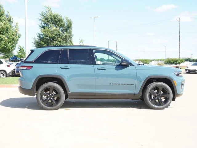 New 2026 Steel Blue Exterior Paint Jeep Limited image 10