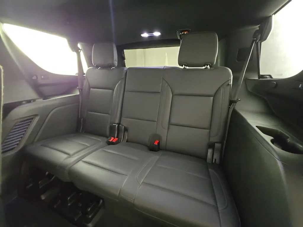 Used 2023 Gray Chevrolet Z71 image 12