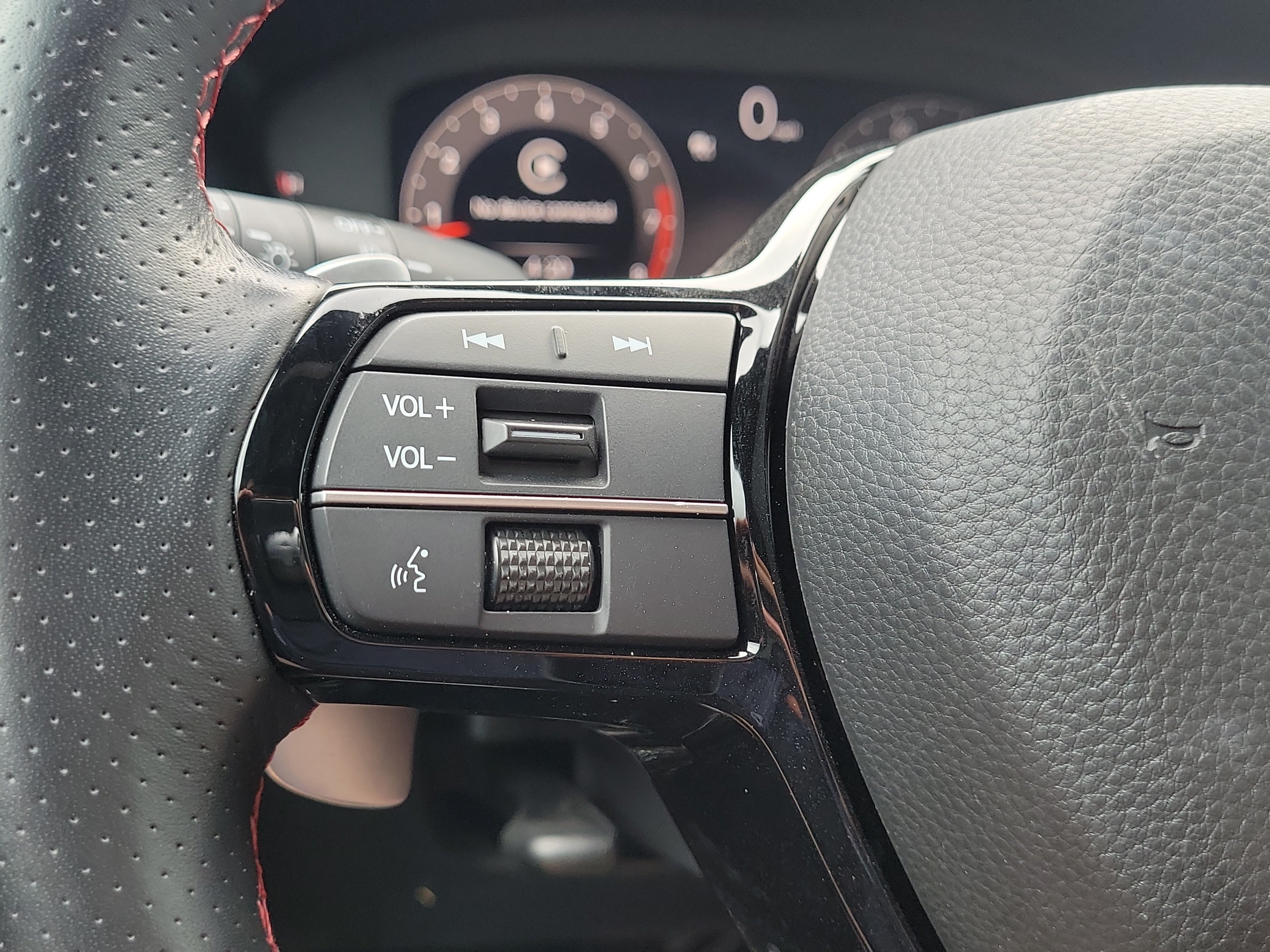 Used 2025  Acura w/A-Spec Package image 30