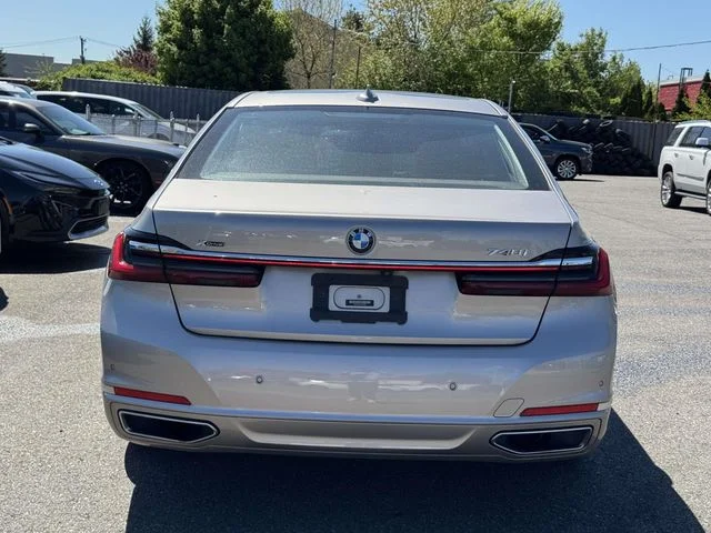 Used 2021 Beige BMW 740i xDrive image 10