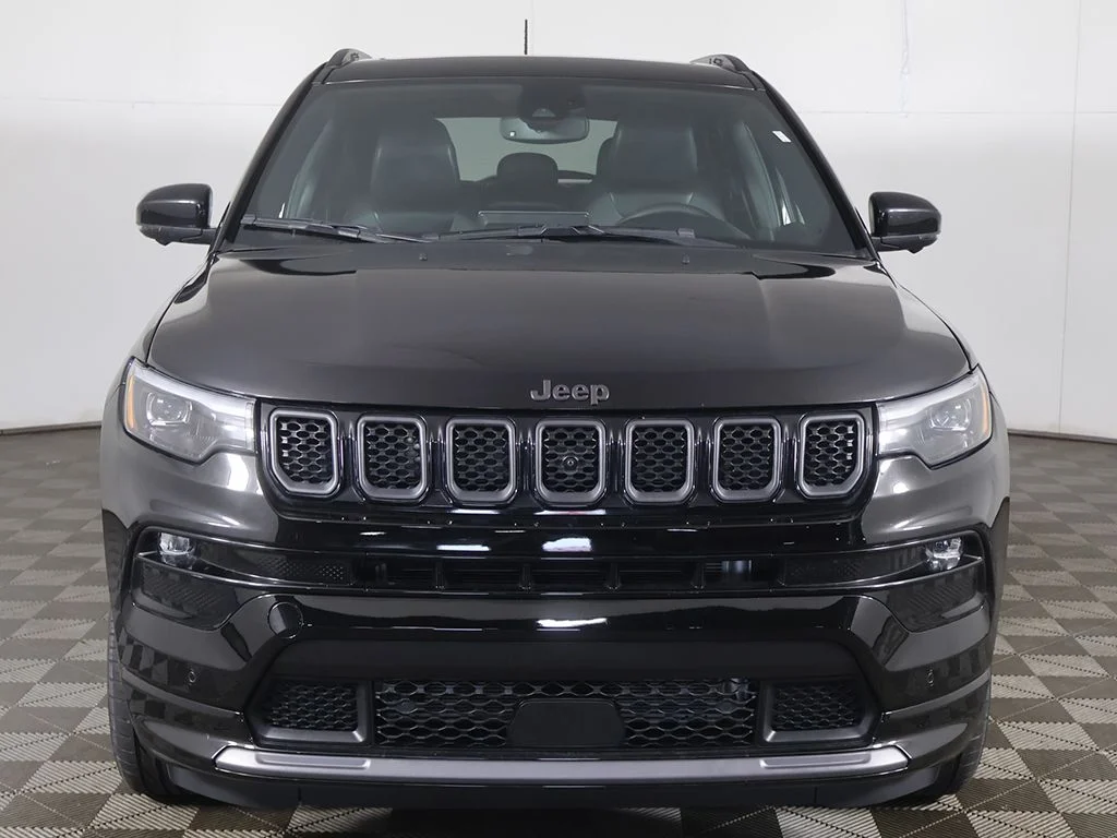 Used 2023 Black Jeep High Altitude image 12