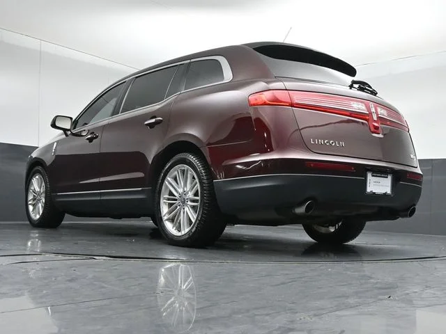 Used 2019 Burgundy Velvet Metallic Tinted Clearcoat Lincoln Reserve image 43