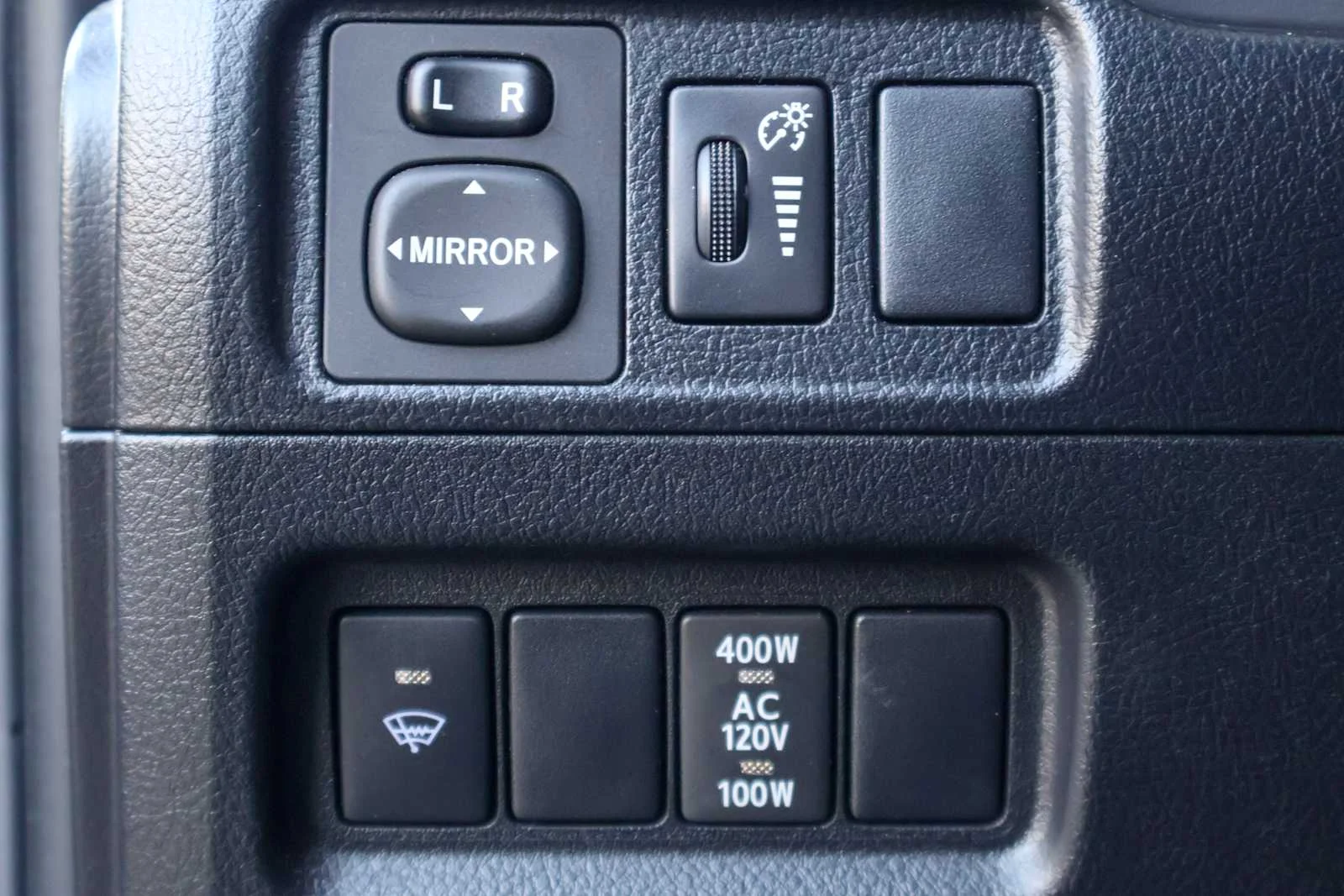 Used 2019 Magnetic Gray Metallic Toyota SR5 image 15