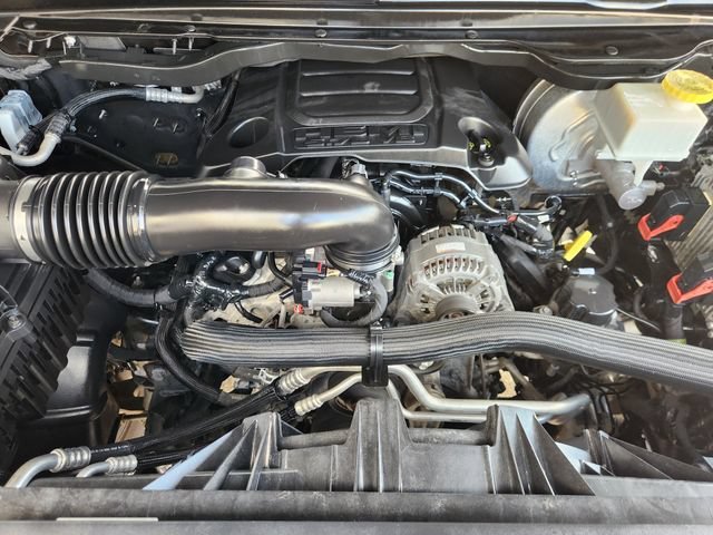 Used 2019 Black Ram Laramie image 32