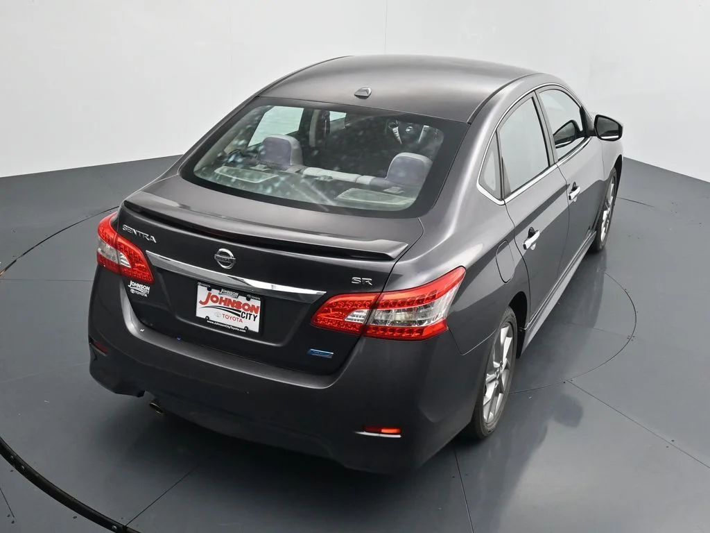 Used 2014 Gray Nissan SR image 24