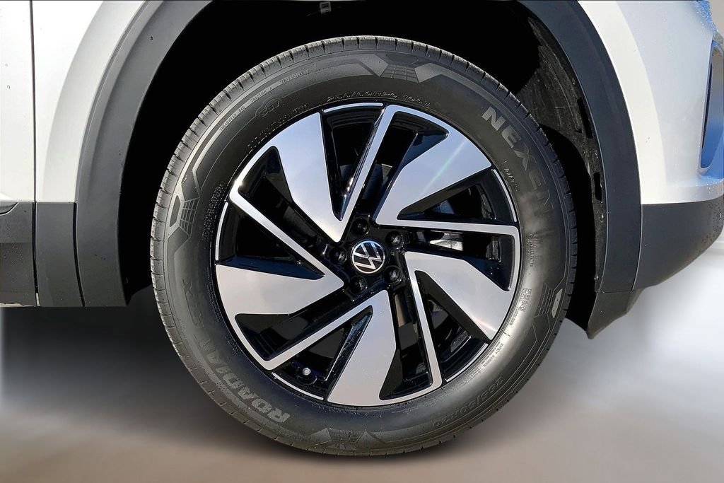 2026 Volkswagen Atlas SE w/Tech - Photo 13