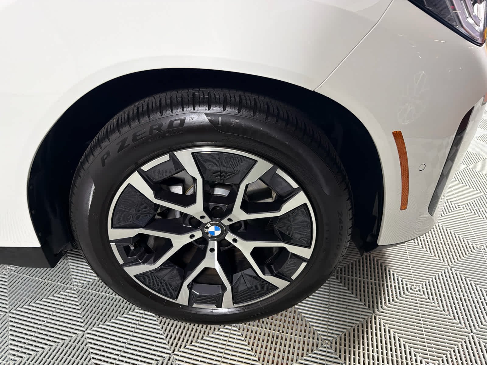 Used 2026 Alpine White BMW 30 xDrive image 9