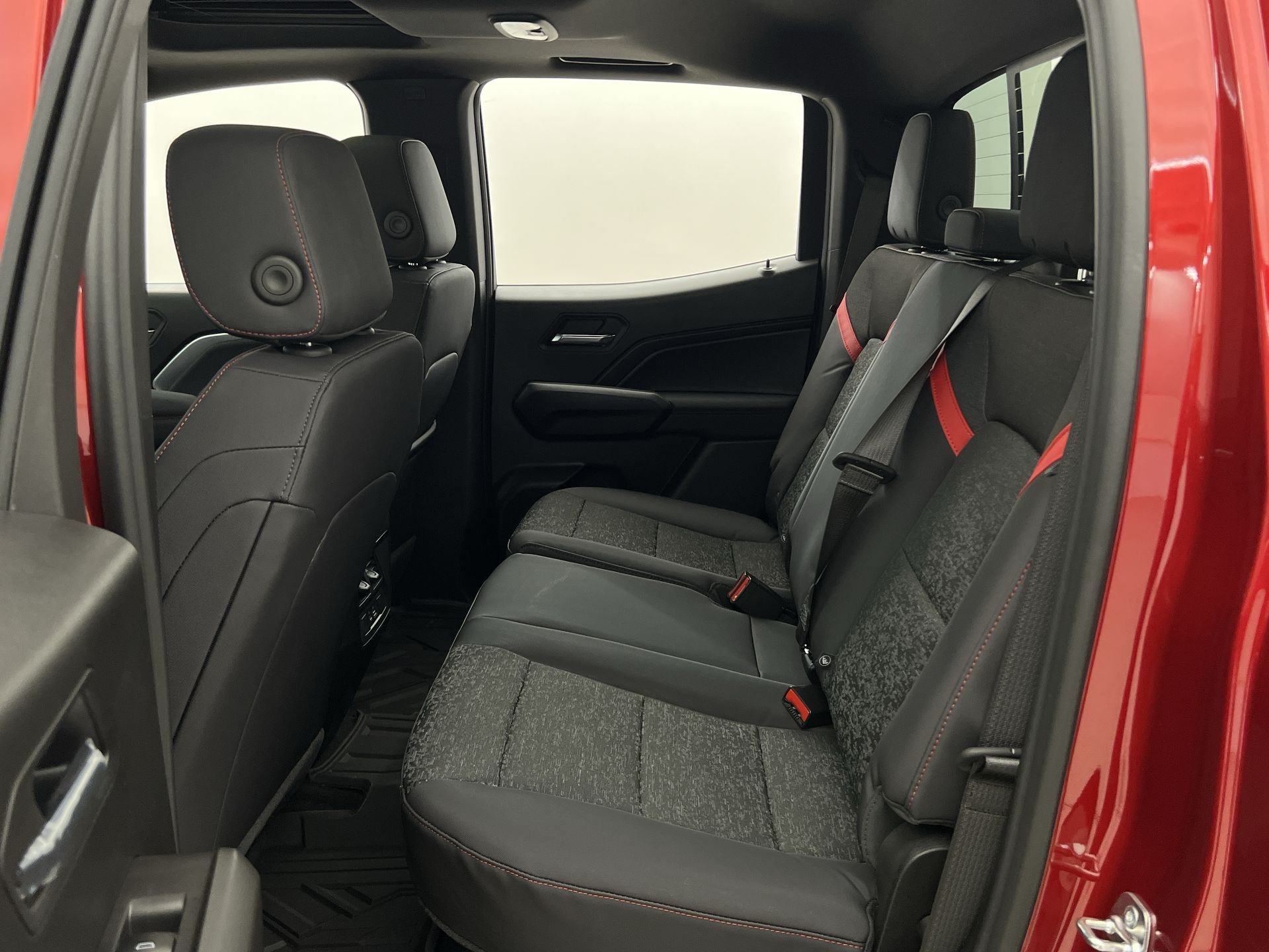 2025 Chevrolet Colorado Z71 - Photo 53