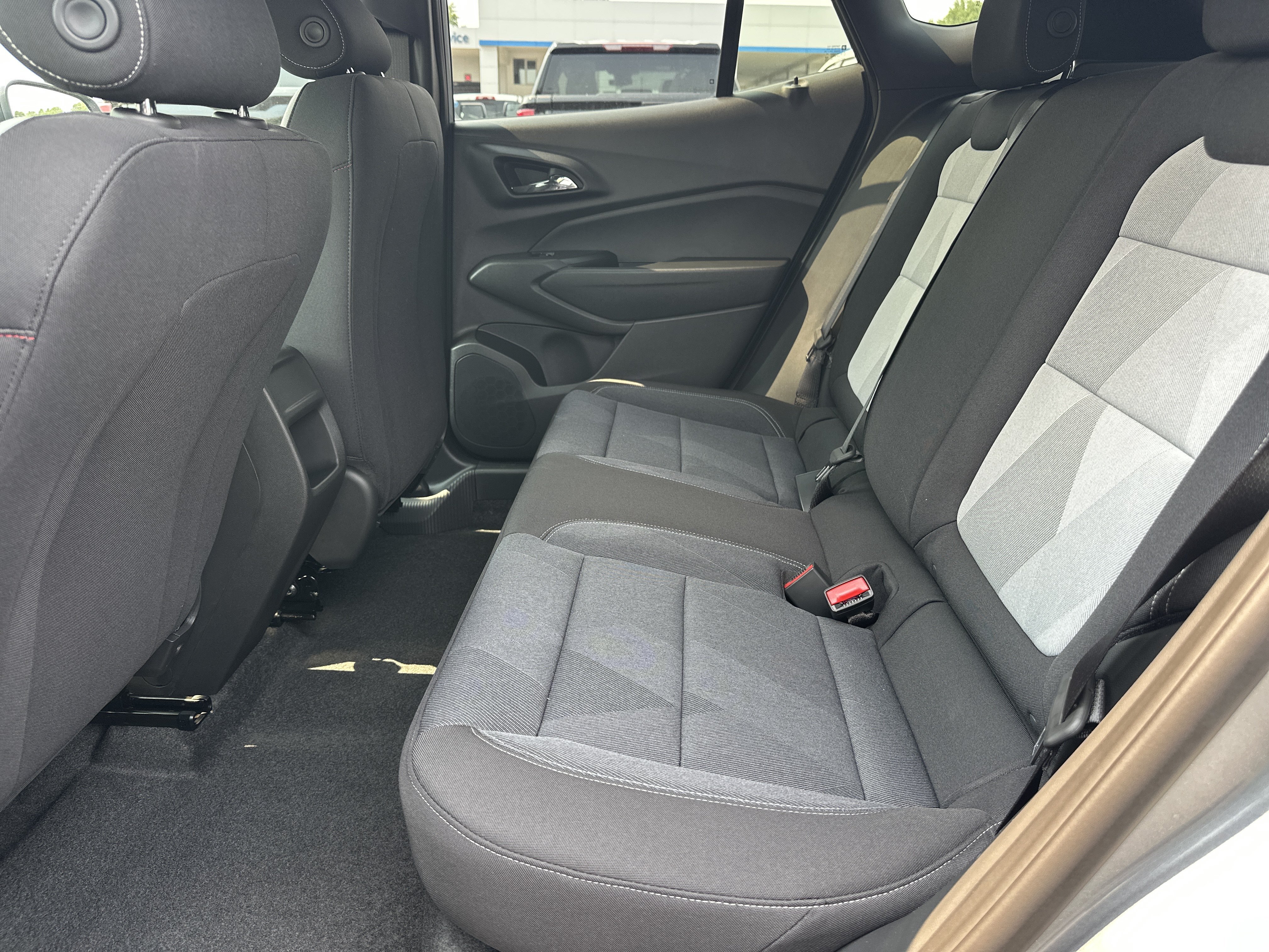 New 2026 Sterling Gray Metallic Chevrolet 1RS image 21