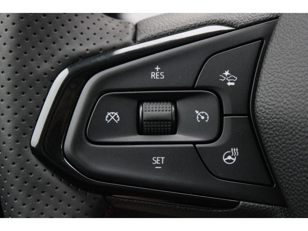 New 2026 Mosaic Black Metallic Chevrolet 2RS image 18