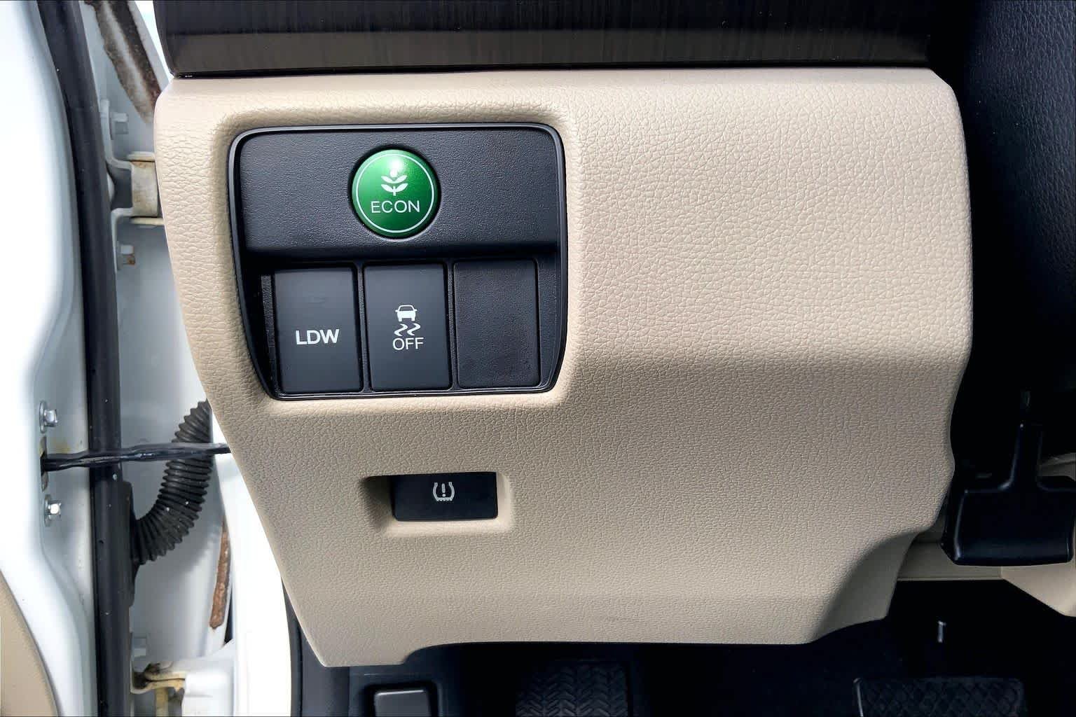 Used 2015  Honda  image 33