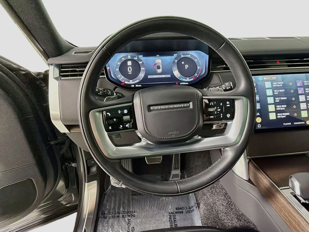 Used 2025 Gray Land Rover SE image 11