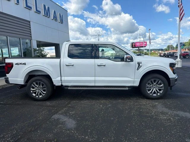 New 2026 Oxford White Ford XLT image 25
