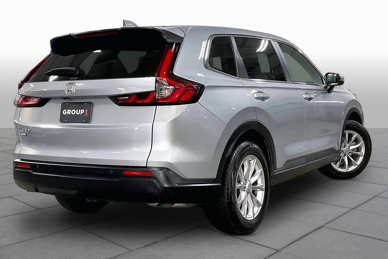 Used 2025 Solar Silver Metallic Honda EX-L image 13