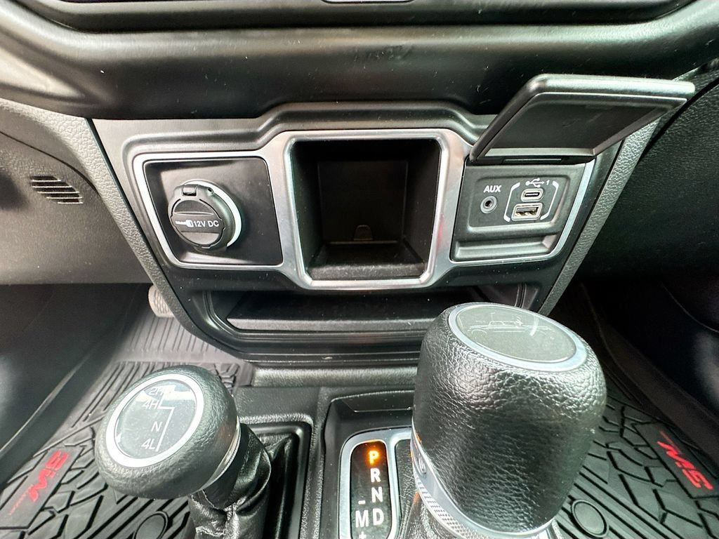 Used 2023 Grey Jeep Sport image 37