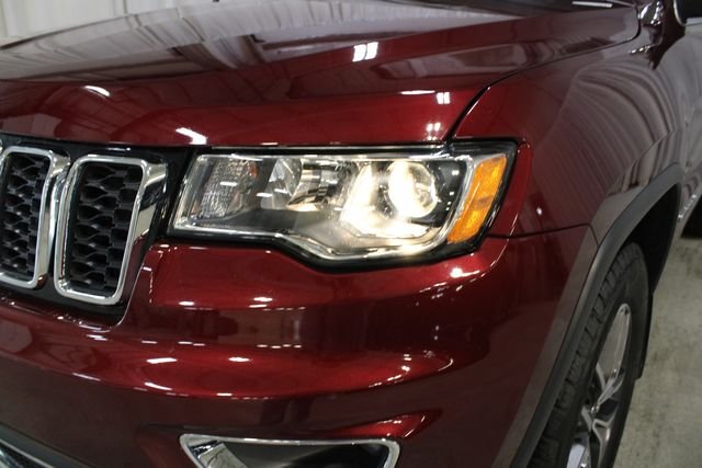 Certified Used 2020 Velvet Jeep Limited image 34