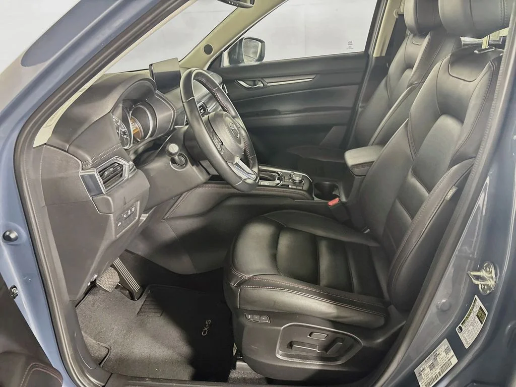 Used 2025 Gray Mazda 2.5 S Carbon Edition image 11