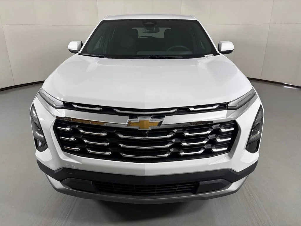 New 2027 Summit White Chevrolet LT image 4