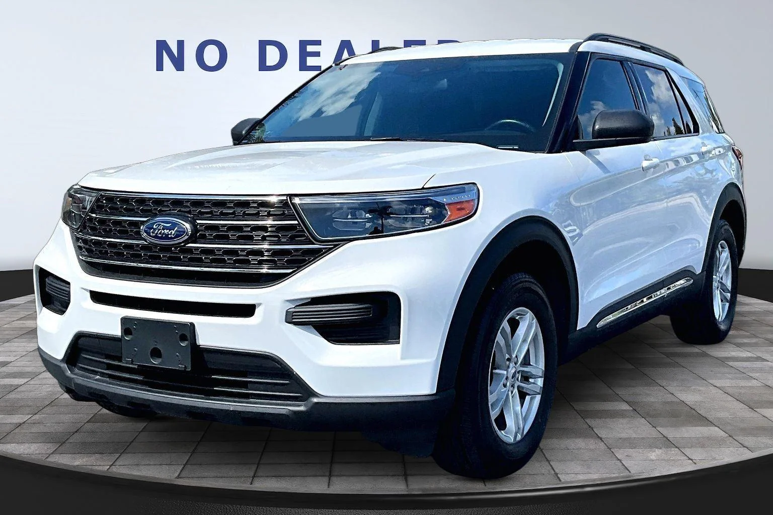 2022 Ford Explorer XLT 4WD's photo