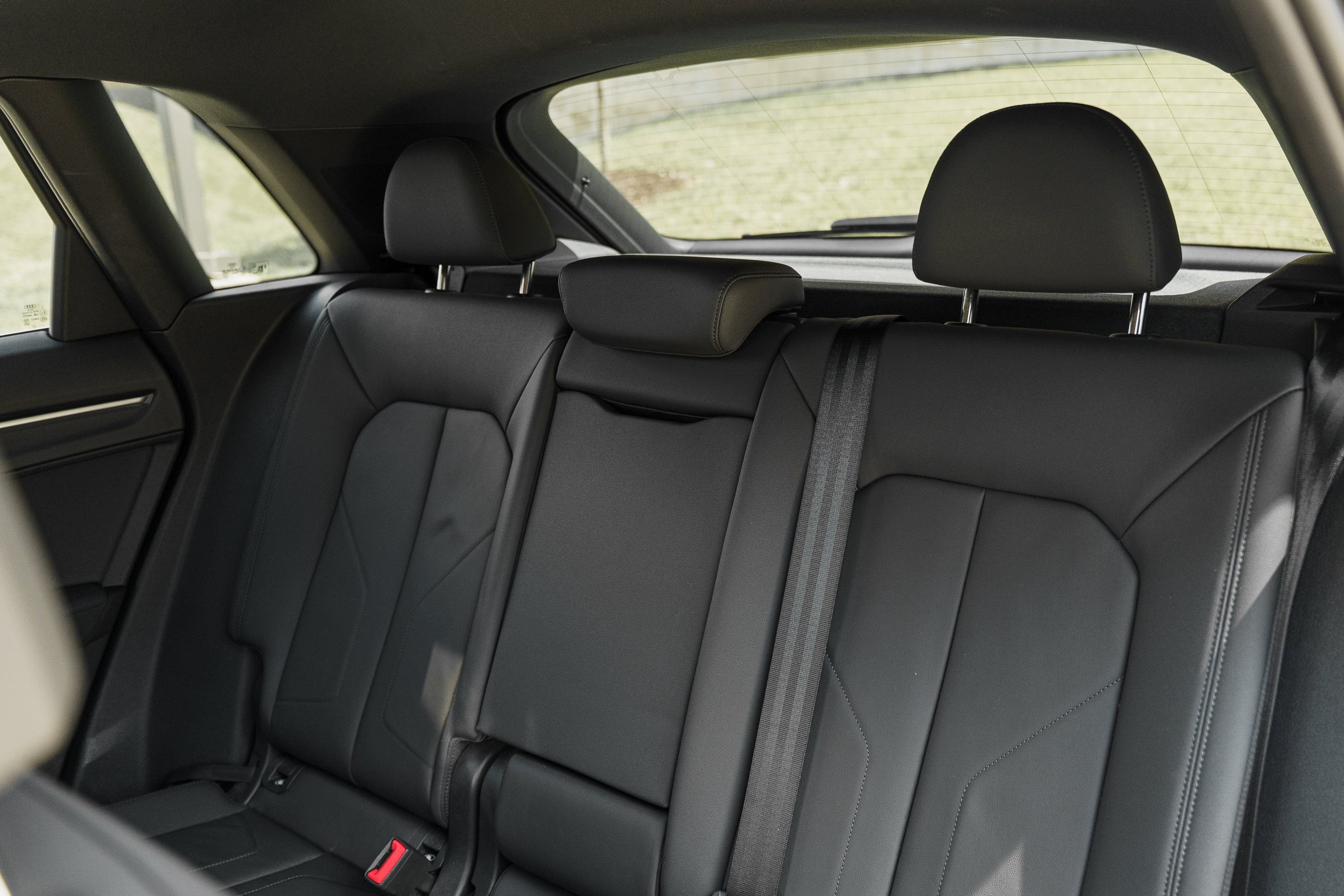 Used 2023 Florett Silver Metallic Audi Premium image 23