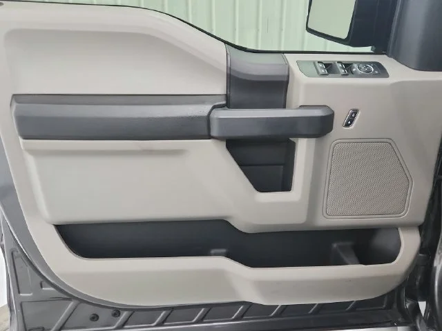 Used 2017 Gray Ford XL image 28