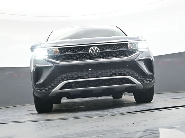Used 2023 Gray Volkswagen 1.5T SE image 37