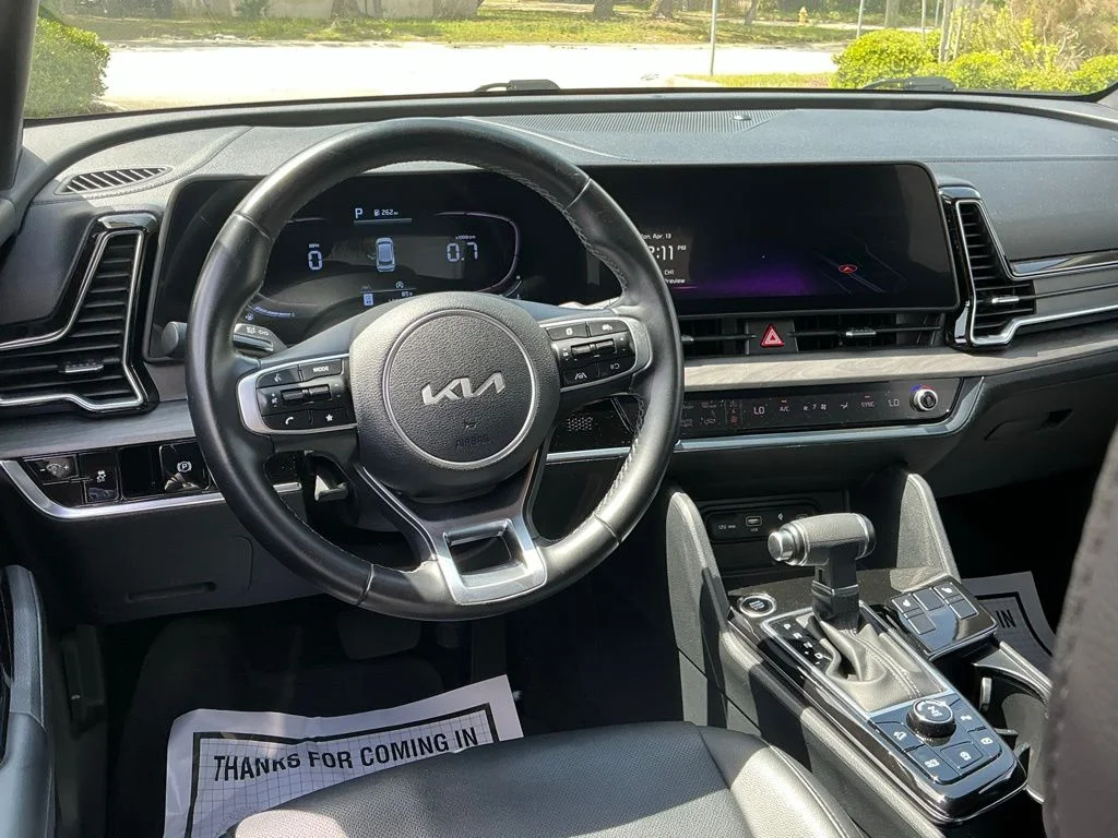 Used 2023 White Kia X-Line image 25