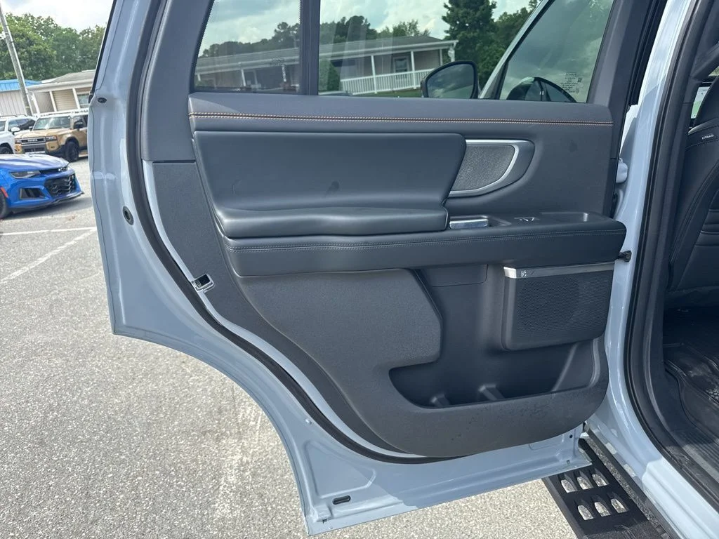 Used 2025 Gray Ford Tremor image 30