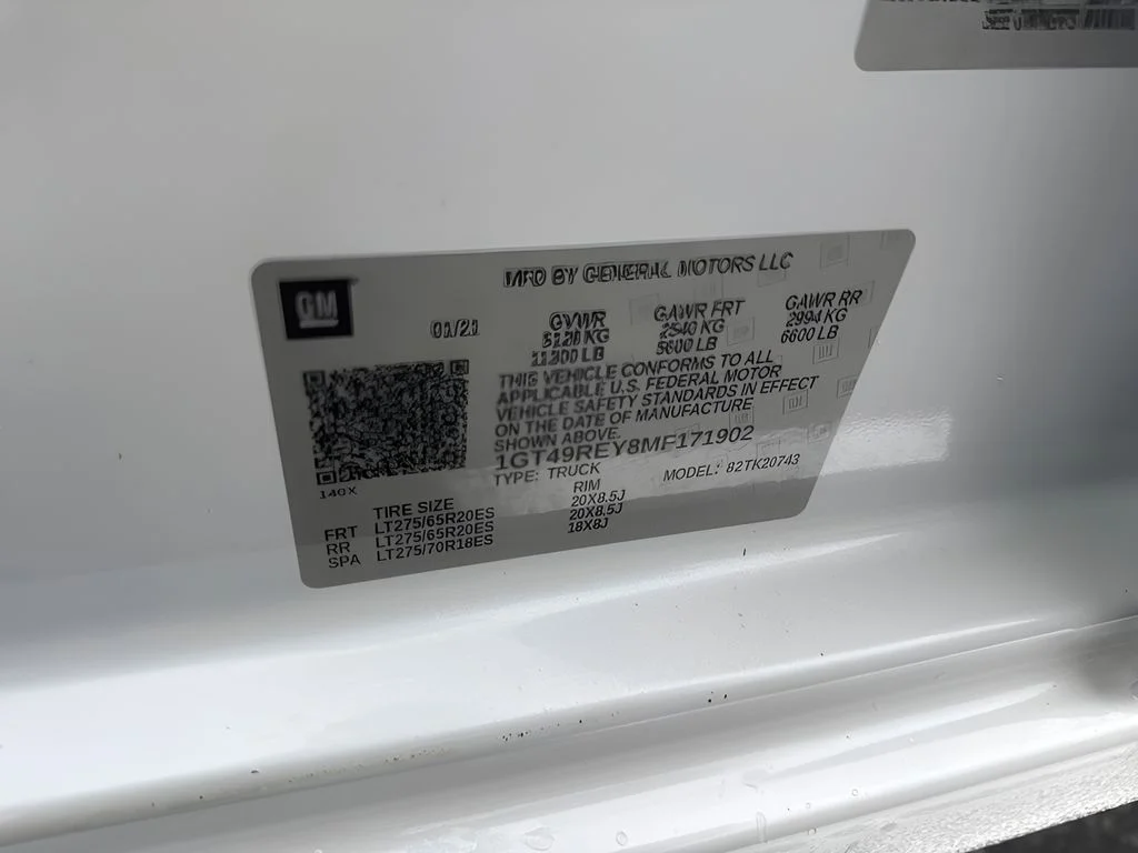 Used 2021 White GMC Denali image 22