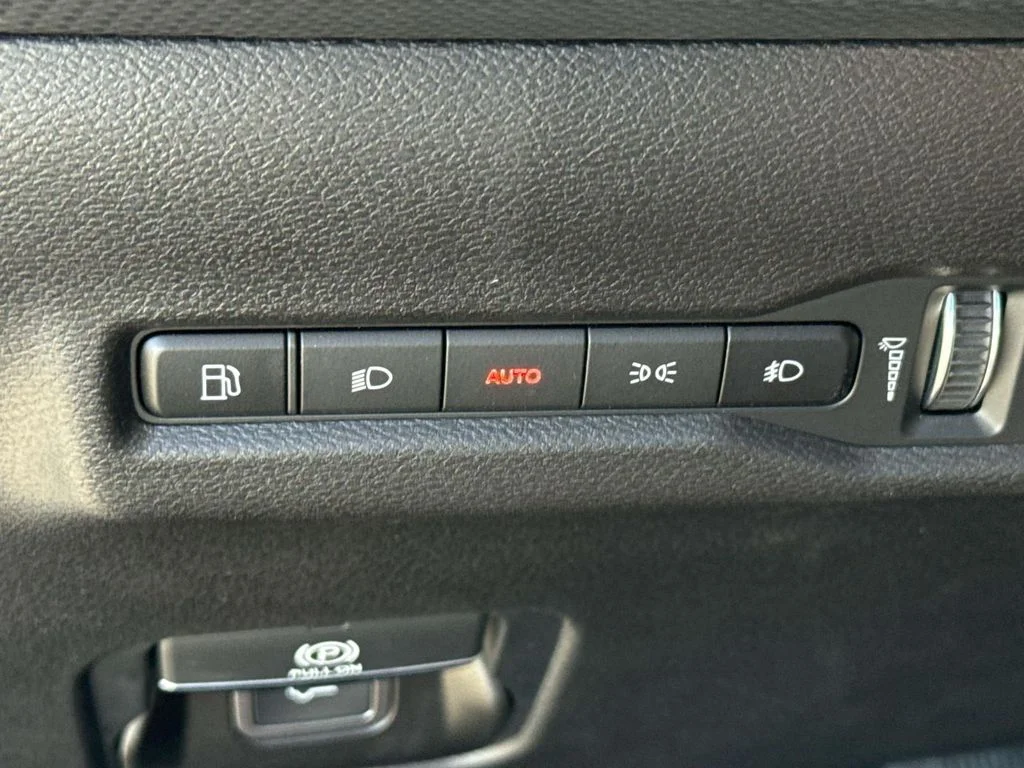 New 2026 White Jeep Overland image 27