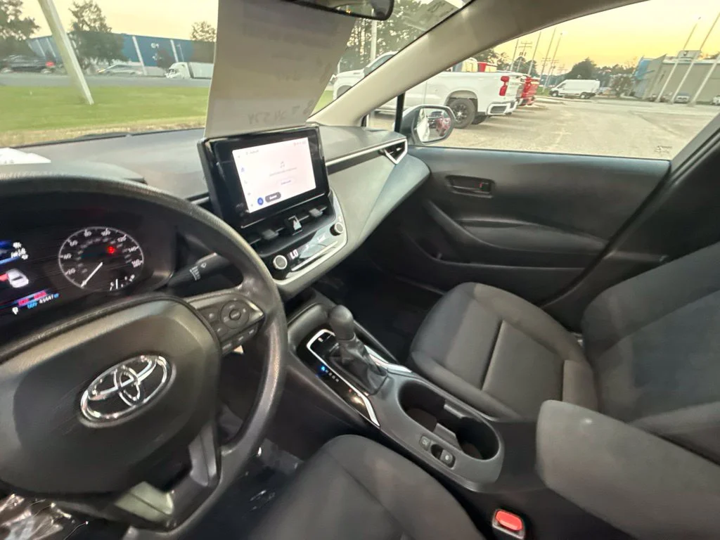 Used 2025 White Toyota LE image 15