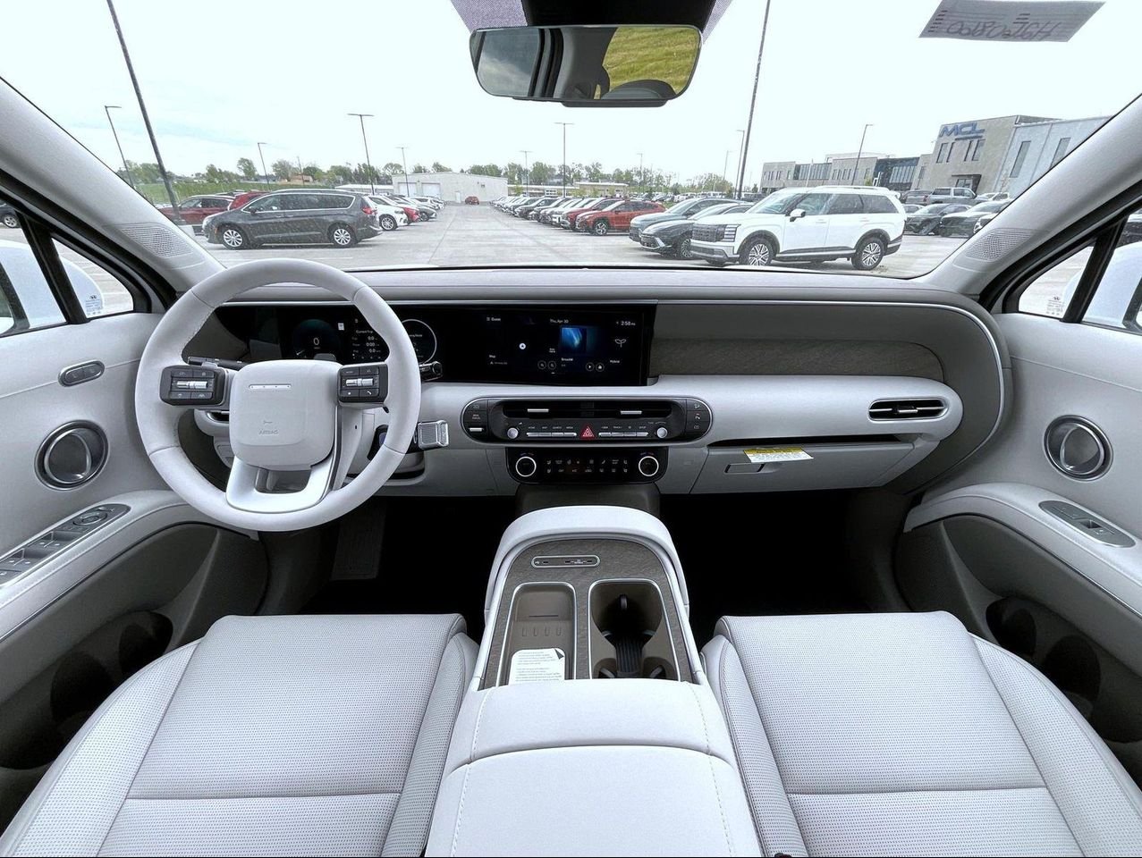 New 2026 White Hyundai SEL Premium image 15