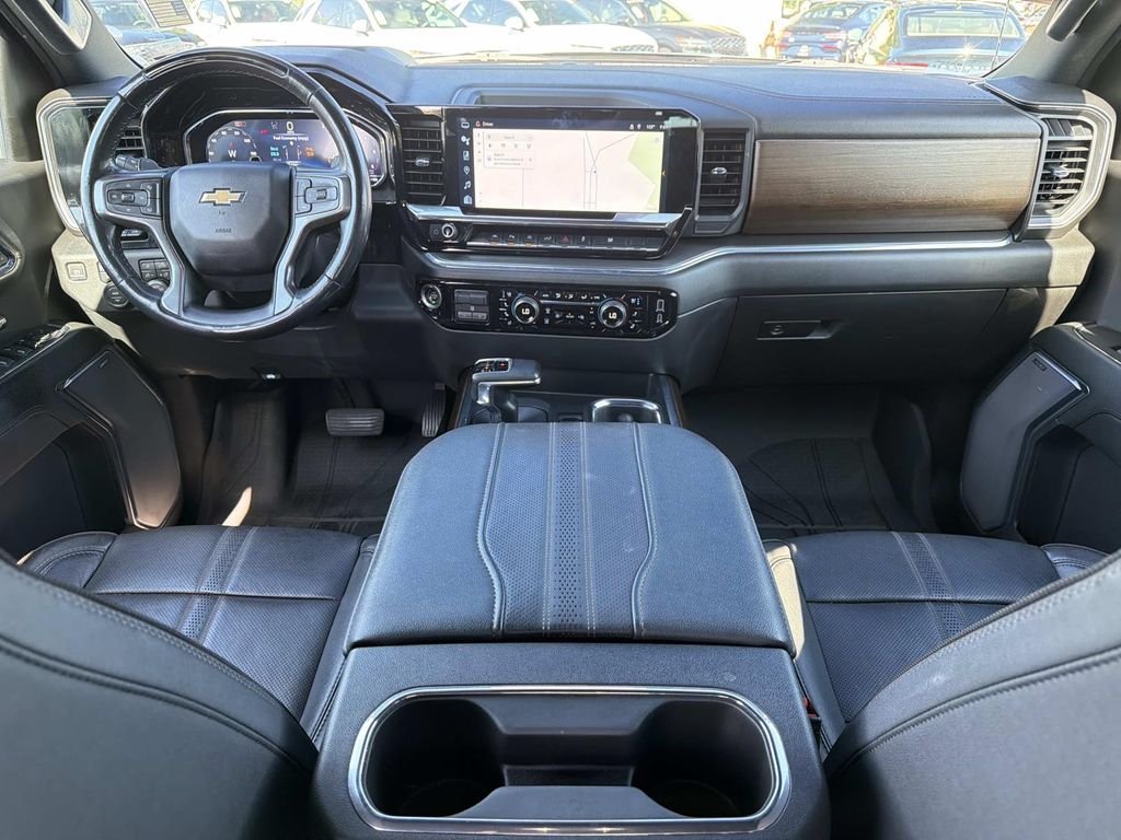 Used 2024 Black Chevrolet High Country image 15