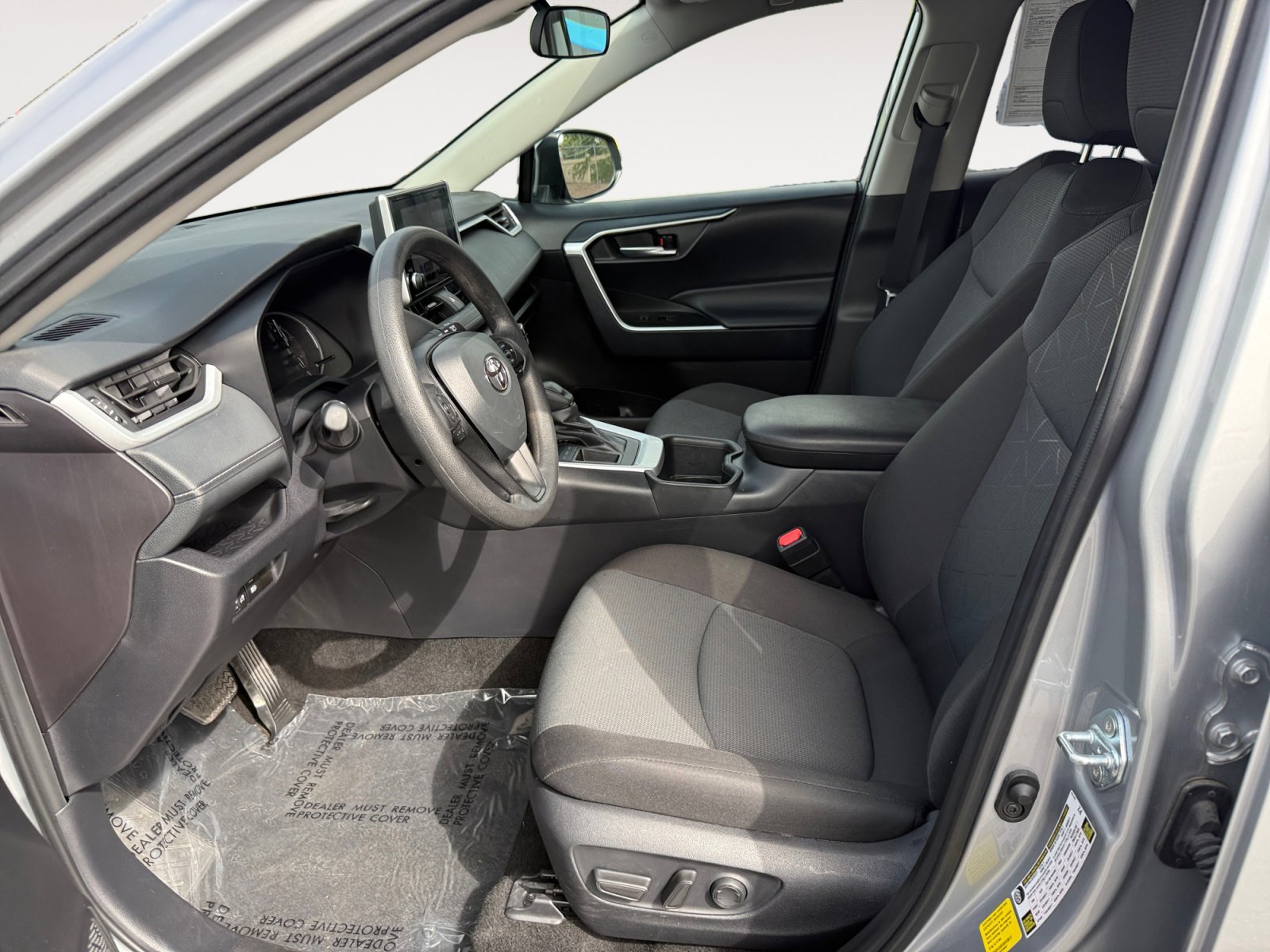 Used 2025 Silver Sky Metallic Toyota XLE image 10