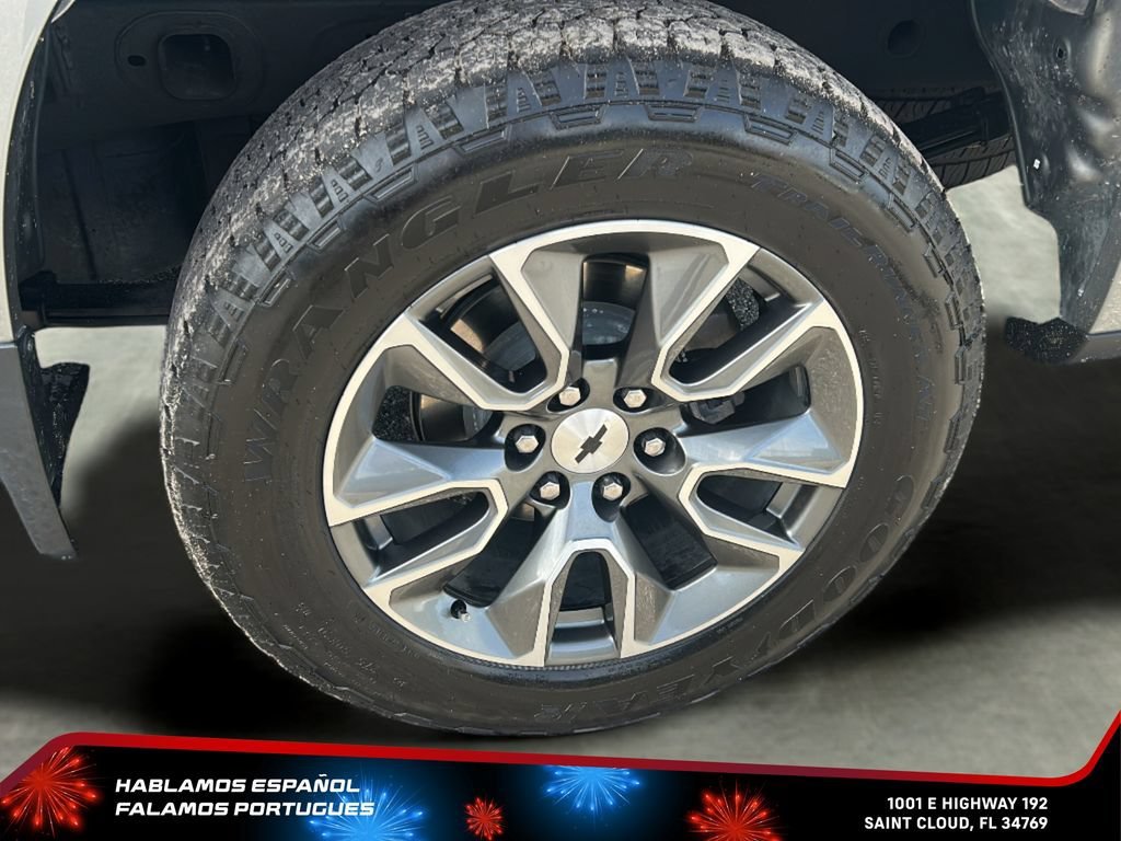 Certified Used 2025 Sterling Gray Metallic Chevrolet RST image 34