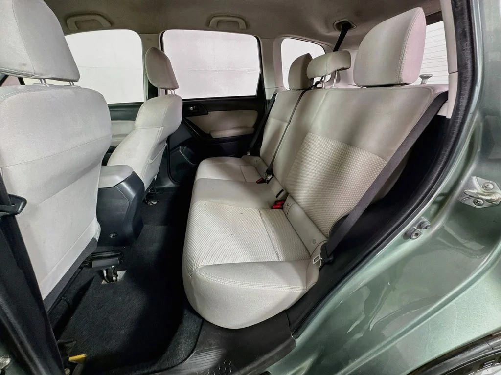 Used 2016 Green Subaru 2.5i image 28