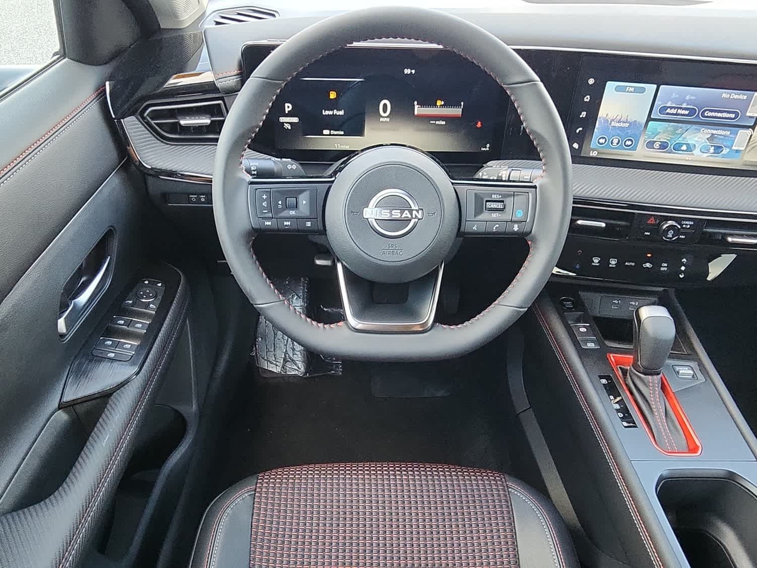 2025 Nissan Kicks SR - Photo 8