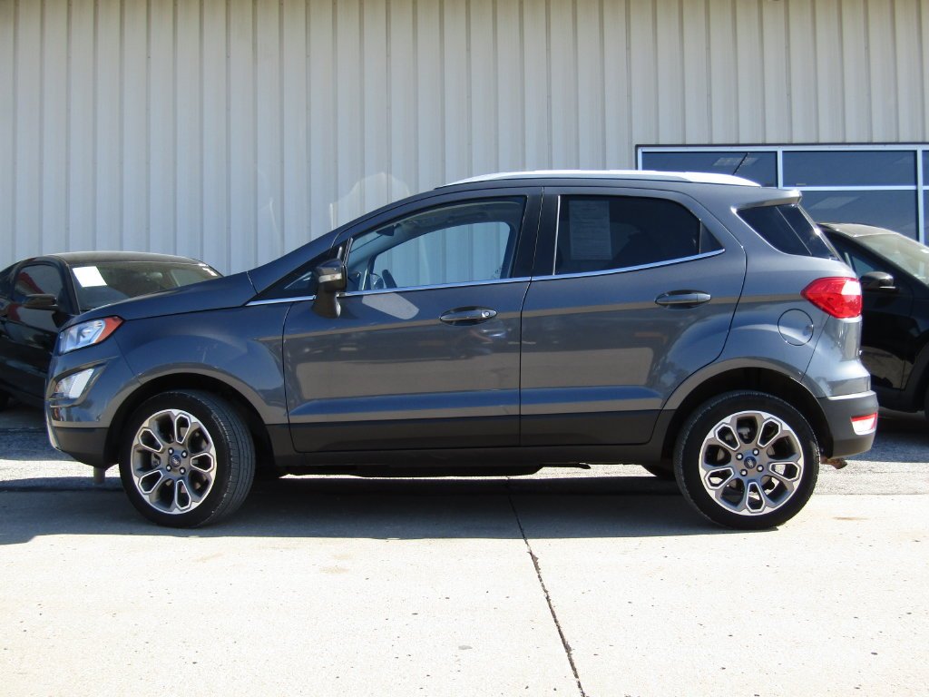 Used 2020  Ford Titanium image 11