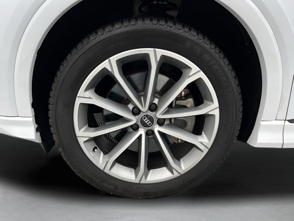 Used 2022 Glacier White Audi Premium Plus image 39